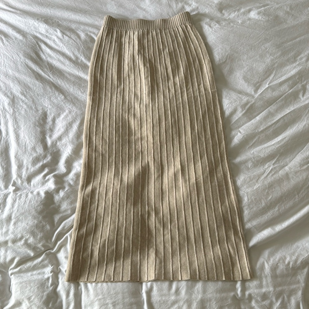 love bonito maxi column knit skirt - Picture 2 of 2